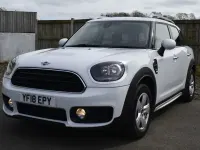 Używany Mini Cooper D 150 KM (110 kW) 2018 Biały Hatchback