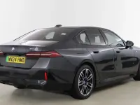 Usado BMW i5 M Sport 246 kW (335 CV) 2024 Gris