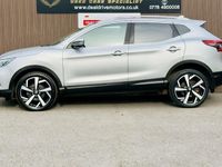 Used Nissan Qashqai Tekna 131 HP (96 kW) 2017 Silver SUV