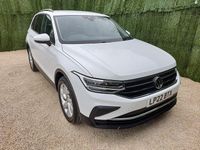 Usado VW Tiguan Life 150 HP (110 kW) 2022 Branco SUV