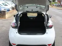 Used Renault Zoe Business 80 kW (109 HP) 2021 White Hatchback