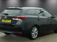 Used Toyota Auris Hybrid 136 HP (100 kW) 2018 Black Estate