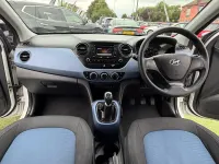 Used Hyundai i10 SE 2014 White Hatchback