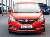 Used Vauxhall Zafira Tourer SRi 140 HP (102 kW) 2017 Red MPV