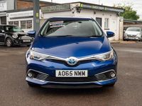 Used Toyota Auris Hybrid 2015 Blue Hatchback
