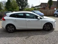 Used Volvo V40 R-Design 2019 White Hatchback