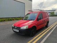 Used Vauxhall Combo 75 HP (55 kW) 2008 Red MPV