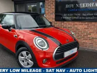 Used Mini Cooper Classic 136 HP (100 kW) 2019 Orange Hatchback