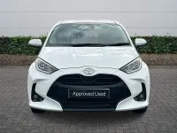 Used Toyota Yaris Design 2024 White Hatchback