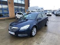 Second-hand Vauxhall Insignia 2011 Albastru Hatchback