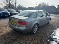 Usado Audi A4 Advanced 143 CV (105 kW) 2010 Gris Berlina