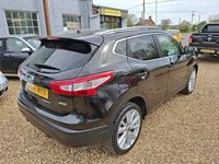 Used Nissan Qashqai Tekna 110 HP (80 kW) 2014 Black SUV