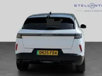 Second-hand Vauxhall Grandland Ultimate 154 kW (210 CP) 2025 Alb SUV