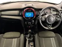 Used Mini Cooper Hatch 134 HP (98 kW) 2019 Silver Hatchback