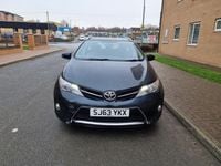 Used Toyota Auris 132 HP (97 kW) 2013 Grey Estate