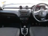 Używany Suzuki Swift SZ3 90 KM (66 kW) 2020 Czarny Hatchback