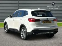 Używany MG HS Exclusive 258 KM (189 kW) 2021 Biały SUV