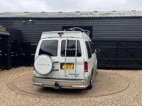 Used Chevrolet Starcraft 2001 White Van