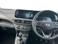 Used Hyundai i10 Advanced 63 HP (46 kW) 2024 Grey Hatchback