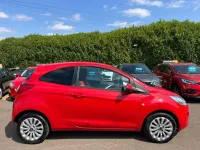 Used Ford Ka Zetec 69 HP (50 kW) 2014 Flame red Hatchback