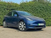 Used Tesla Model Y Long Range AWD 286 kW (389 HP) 2025 SUV