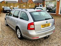 used Skoda Octavia 1.6 TDI CR Elegance 5dr