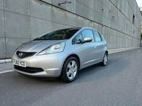 Used Honda Jazz ES 99 HP (72 kW) 2011 Silver Hatchback