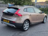Used Volvo V40 180 HP (132 kW) 2013 Bronze Hatchback