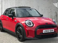 Used Mini Cooper Exclusive 134 HP (98 kW) 2022 Red Hatchback