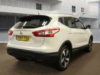 used Nissan Qashqai 1.2 DiG-T N-Connecta 5dr