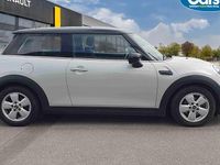 Begagnad Mini Cooper Classic 136 HK (100 kW) 2022 Silver Halvkombi
