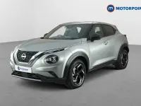 Used Nissan Juke N-Connecta 114 HP (83 kW) 2023 Silver SUV