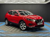 Used Nissan Qashqai Acenta Premium 2019 Red SUV