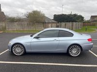 Begagnad BMW 320 2008 Blå Sportkupé