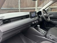 Used Honda HR-V Elegance 131 HP (96 kW) 2023 White SUV