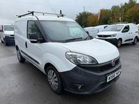 Begagnad Fiat Doblò 90 HK (66 kW) 2016 Vit Minibuss