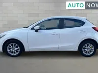 Used Mazda 2 88 HP (64 kW) 2016 White Hatchback
