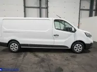 New Renault Trafic 2025 White MPV