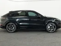 Used Porsche Cayenne Turbo 550 HP (404 kW) 2019 Black SUV