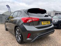 Used Ford Focus ST-Line 125 HP (91 kW) 2019 Grey Hatchback