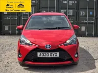 Used Toyota Yaris 100 HP (73 kW) 2020 Red Hatchback
