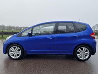 Used Honda Jazz ES 2013 Blue Hatchback