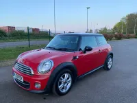 Usado Mini Cooper D Hatch 2013 Rojo Utilitario
