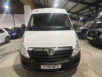 Used Vauxhall Movano 145 HP (106 kW) 2018 White MPV