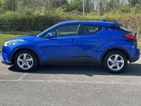Second-hand Toyota C-HR 122 CP (89 kW) 2017 Albastru SUV
