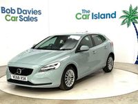 Used Volvo V40 Momentum 120 HP (88 kW) 2019 Blue Hatchback