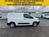 Used Peugeot Partner Premium 131 HP (96 kW) 2021 White MPV