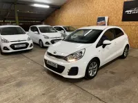 Używany Kia Rio 2015 Biały Hatchback