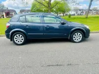 Usado Vauxhall Astra Club 123 CV (90 kW) 2005 Azul Utilitario