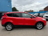 Used Ford Kuga Titanium 120 HP (88 kW) 2017 Red SUV